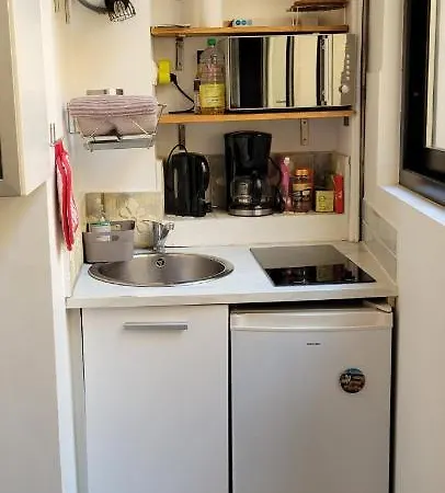 Marais Menilmontant Apartment Paris