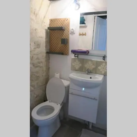 Marais Menilmontant Apartment Paris